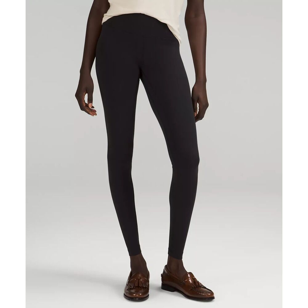 Lululemon Black Align Leggings, Approx Size 10 (D3)